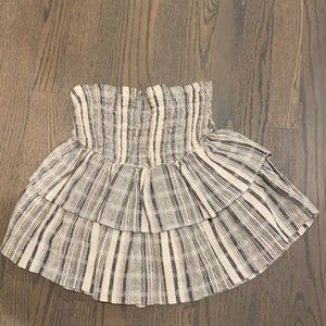 This skirt is brand new worn once. True to size and in great condition!
